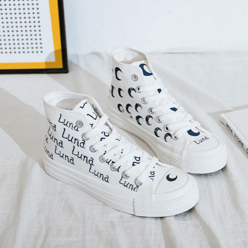 Moon Print Canvas Shoes