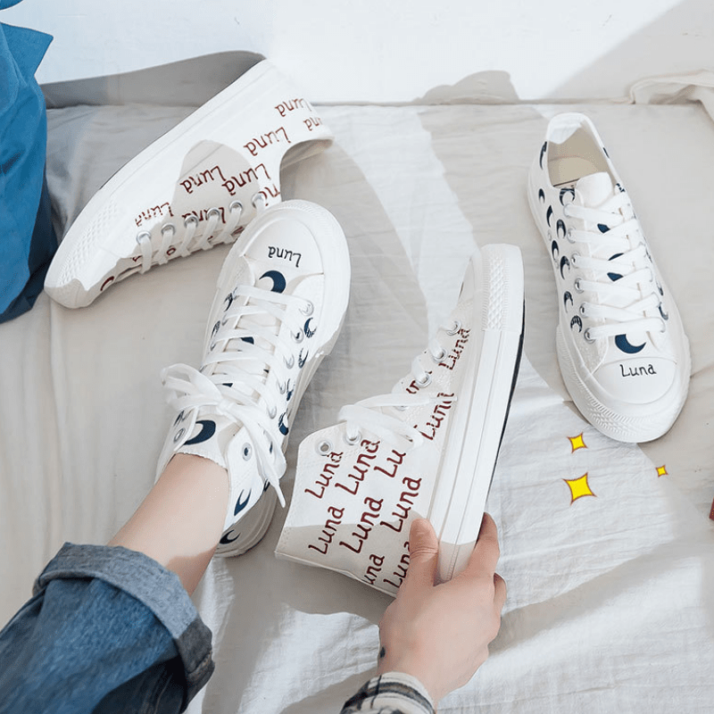 Moon Print Canvas Shoes