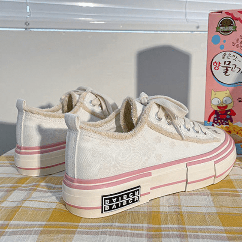 Discoloration Canvas Shoes